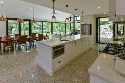 Elm Tree Lodge Beechworth - Your Accommodation 1