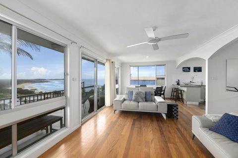 Emerald Views - Your Accommodation 2