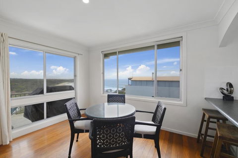 Emerald Views - Your Accommodation 3