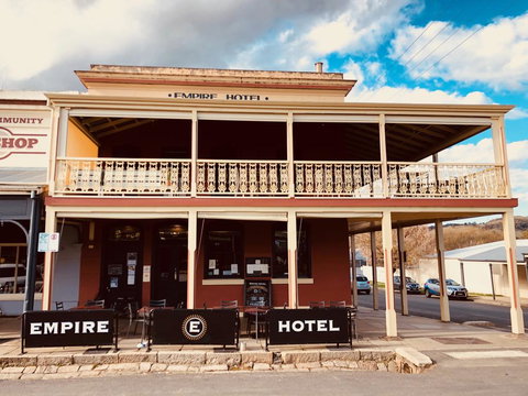 Empire Hotel Beechworth - Your Accommodation 0