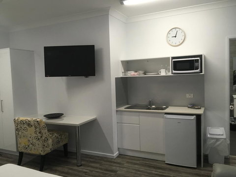 Escape On Lake - Your Accommodation 1