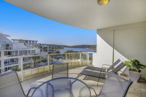 Ettalong Beach Luxury Apartments - Your Accommodation 3