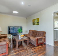 Exclusive Handy Holiday House - Your Accommodation
