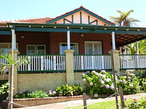 Exley House B&B - Your Accommodation 0