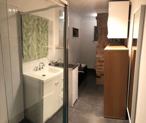 Fantastic Fitzroy - Huge House For A Magical Time! - Your Accommodation 3