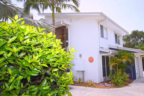 FANTASTIC HOLIDAY UNIT IN A PERFECT LOCATION - Your Accommodation 0