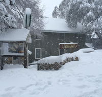 Feathertop Alpine Lodge - Your Accommodation