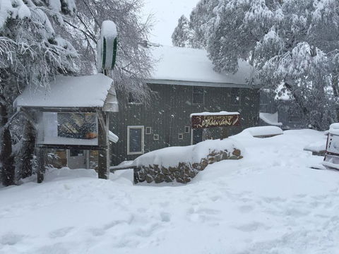 Feathertop Alpine Lodge - Your Accommodation 0