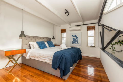 Fitzroy Converted Warehouse Penthouse - Your Accommodation 1