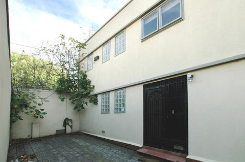 Fitzroy Spacious House - Your Accommodation 2