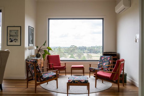 Five Bed, Five Bath, Five Star View - 2 Mins To CBD - Wentworth Estate - Your Accommodation 0