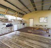 Fossickers Tourist Park - Your Accommodation