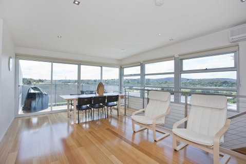 Four Kings Apartment - Deluxe 2br #3 - Your Accommodation 2