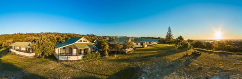 Fraser Island Beach Houses - Your Accommodation 0