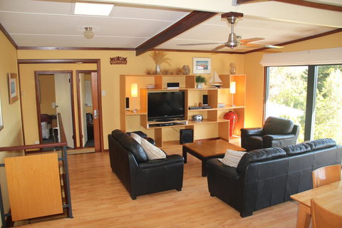 Gabbadah Beach House - Your Accommodation 2