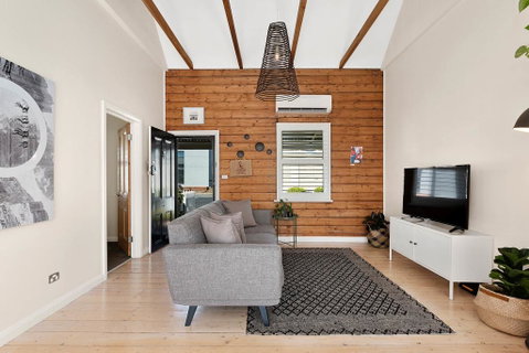 Geelong West Miner's Cottage - Your Accommodation 1