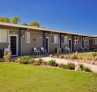 Getaway Villas Unit 38-3 - 1 Bedroom Self-Contained Accommodation - Your Accommodation