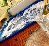 Glenway House Spa Oasis Rockingham - Your Accommodation