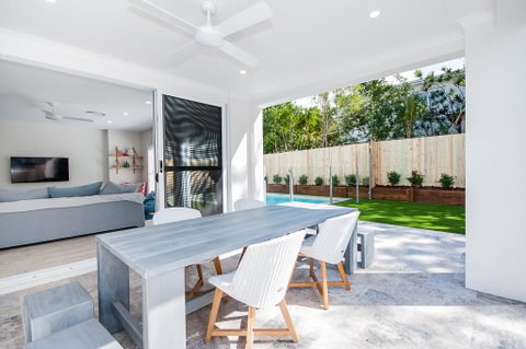 Going Coastal On Sunshine - Your Accommodation 2