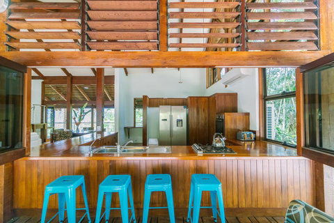 Golden Sunbird - Your Accommodation 0