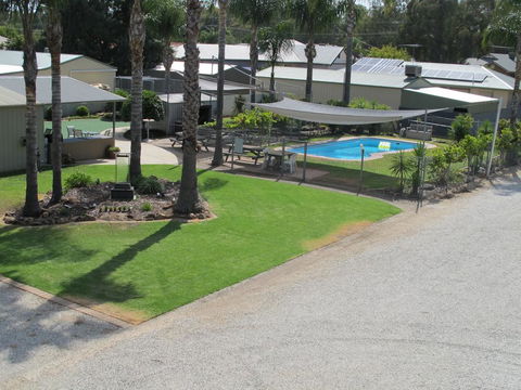 Golfers Lodge Motel - Your Accommodation 1
