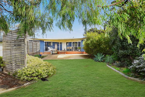 Goolwa Blue Escape - WiFi - Pet-Friendly - Your Accommodation 3