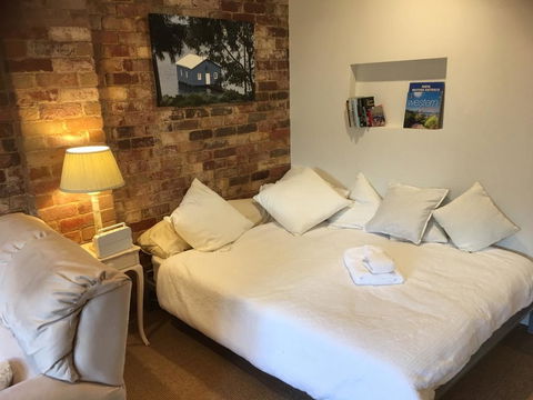 Gorgeous Studio 2 Minutes From The Heart Of Subiaco - Your Accommodation 3
