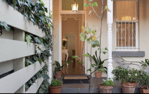 Gorgeous Subiaco Cottage - Your Accommodation 1