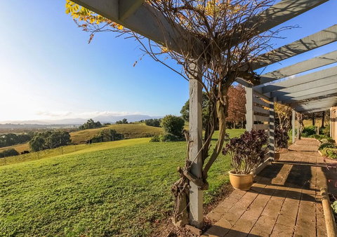 GRACEDALE HILLS HOMESTEAD - Your Accommodation 0