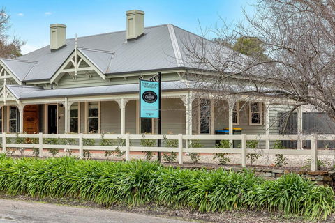 Grandview Accommodation - The Flaxley Apartments - Your Accommodation 0