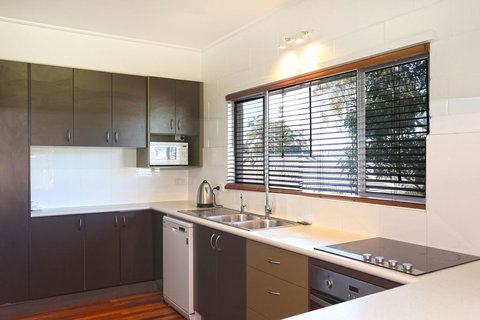 Greenwood House - Your Accommodation 3