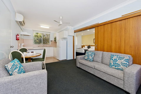 Haven Waters Motel & Apartments - Your Accommodation 3