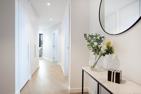 HAYMARKET HEIGHTS - Hosted By L'Abode Accommodation - Your Accommodation 2