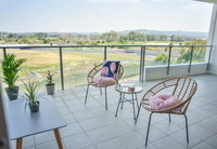 Heart Of the Sunny Coast - 2 Resort Pools Gym NOW OPEN Walk to Sunshine Plaza