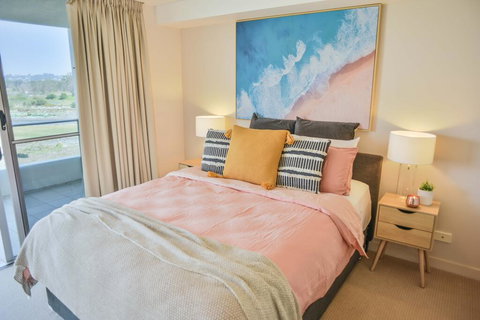 Heart Of The Sunny Coast - 2 Resort Pools, Gym NOW OPEN! Walk To Sunshine Plaza - Your Accommodation 3