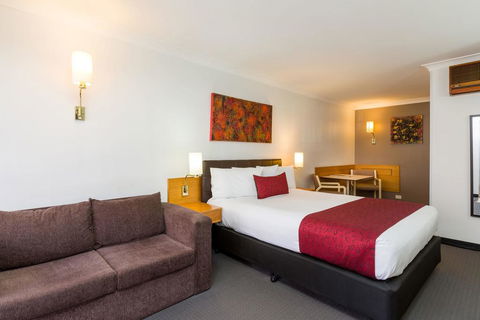 Hermitage Motor Inn - Your Accommodation 0