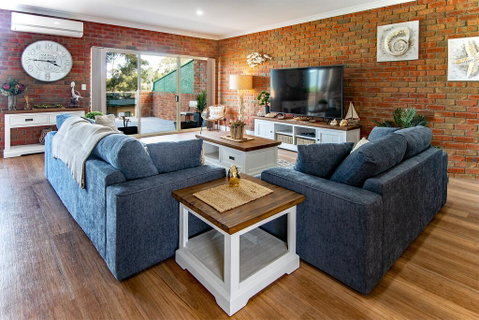 High Tide Five Star Appartment - Your Accommodation 0