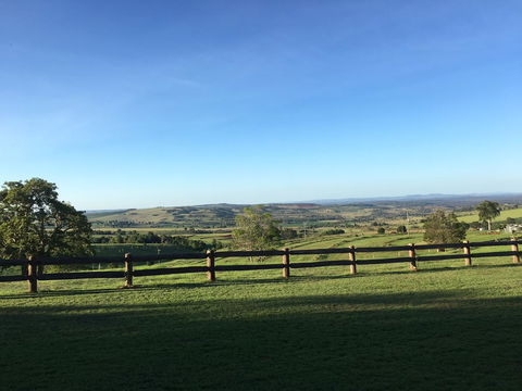 Hillview Cottages - Your Accommodation 0