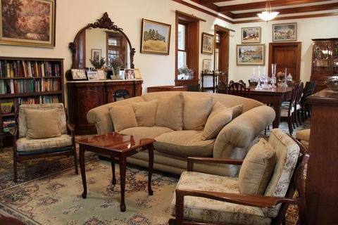Historic Merryville Homestead - Your Accommodation 3
