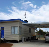 Holiday House Clermont - Your Accommodation