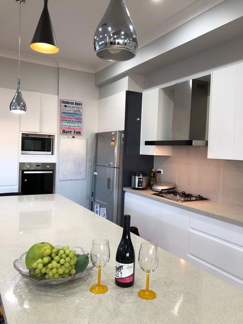 Home Away From Home Newly Built And Spacious - Your Accommodation 2
