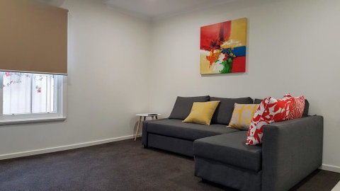 Homely Getaways - Eighth Street Mildura - Your Accommodation 3