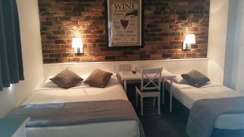 Hornsby Inn - Your Accommodation 2