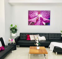 Jewel in the West-Newly Built and Spacious - Your Accommodation