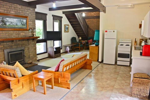 Kaighins Place - Your Accommodation 3