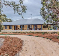 Kangaroo Lake Homestead - Your Accommodation