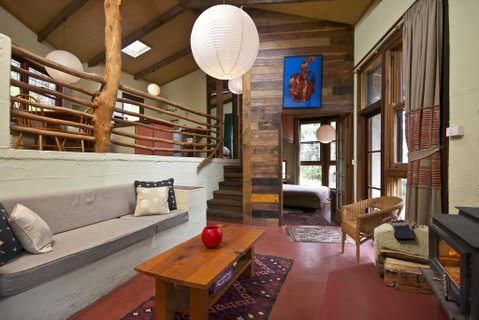 Kanimbla View Clifftop Retreat - Your Accommodation 3