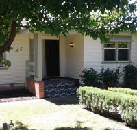 Kenna Cottage - Your Accommodation