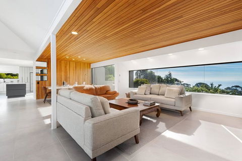 Kiah By The Bay - Your Accommodation 1