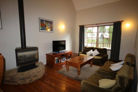 Kiah Cottage - Your Accommodation 1